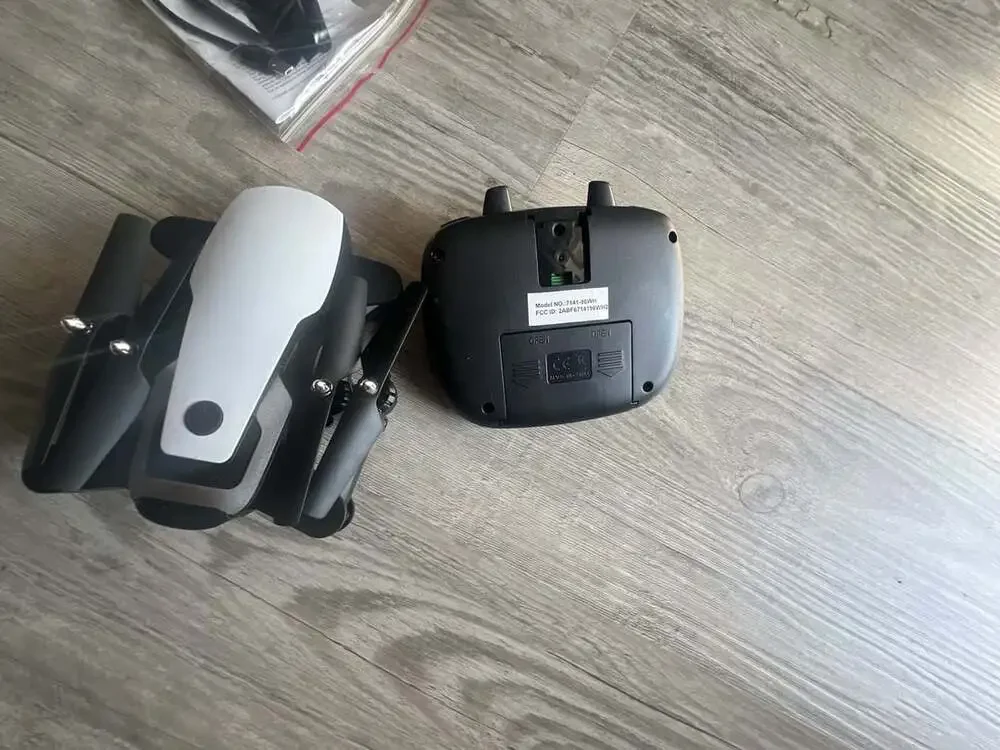 7141-98WH Leeds Mini Foldable Drone With Wi-Fi Camera